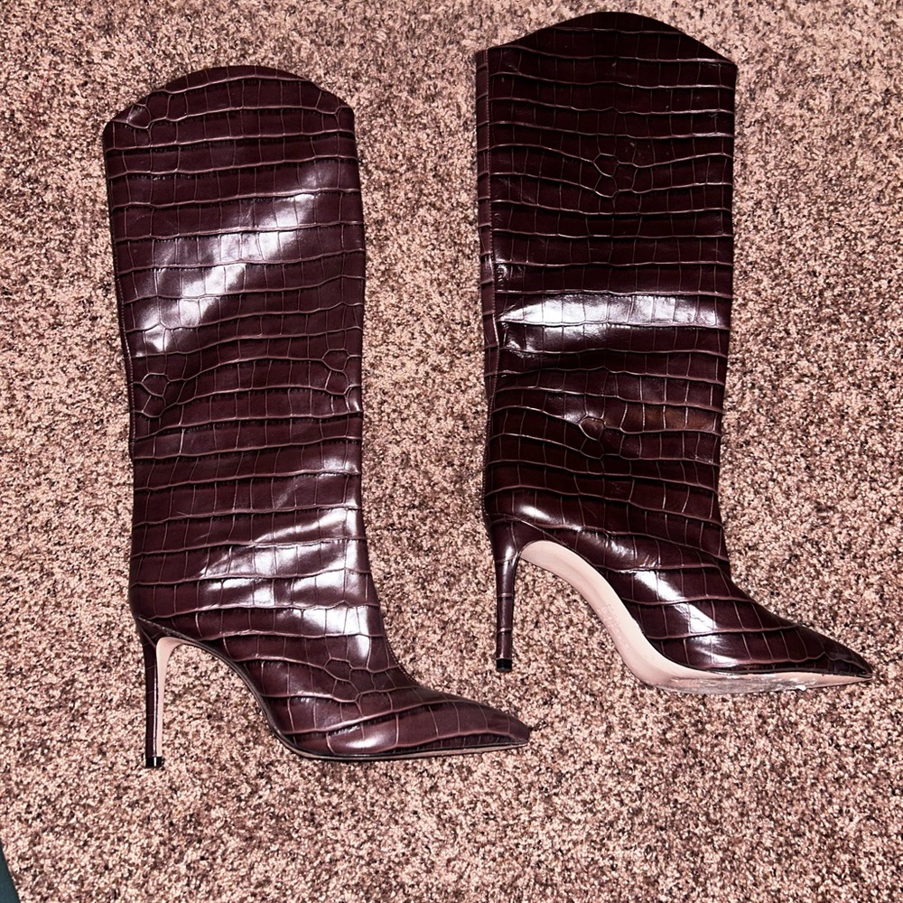 SCHUTZ Maryana Dark Brown Croc-Embossed Heeled Boots
